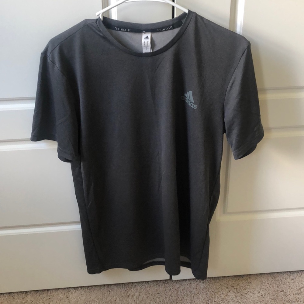 Adidas Men’s Medium Climalite Gray Shirt